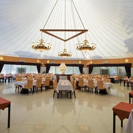 Latanya Park Hotel